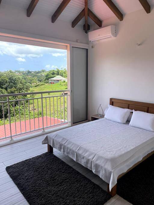 Villa pour 2 personnes, avec jardin ainsi que terrasse et vue