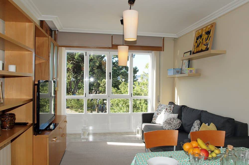 Entire apartment, Compostela Playa Apartment in Vilagarcía de Arousa, Rías Baixas