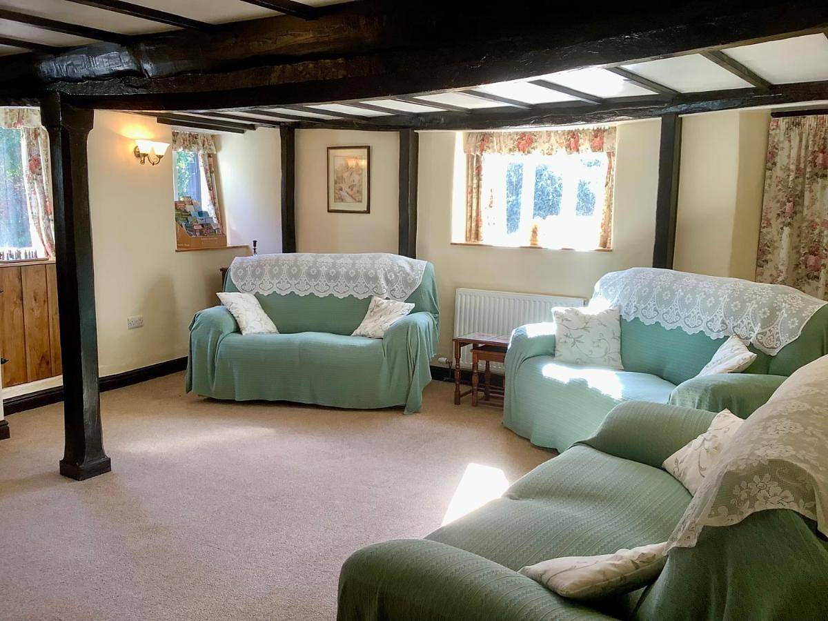 Upstairs Single Room in Sidmouth, Devon