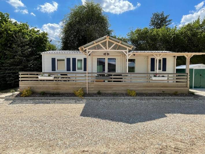 Location de vacances pour 8 personnes, avec jardin et vue, animaux acceptés dans Lacroix-sur-Meuse - 3