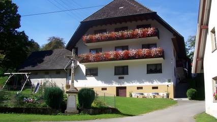 Ferienwohnung für 2 Personen, mit Garten und Terrasse, kinderfreundlich in Simonswald