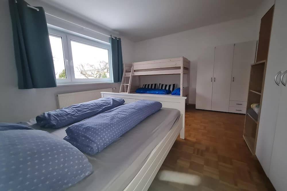Ganze Wohnung, Ferienwohnung (70qm) im Erdgeschoss in Frauenau, Ostbayern