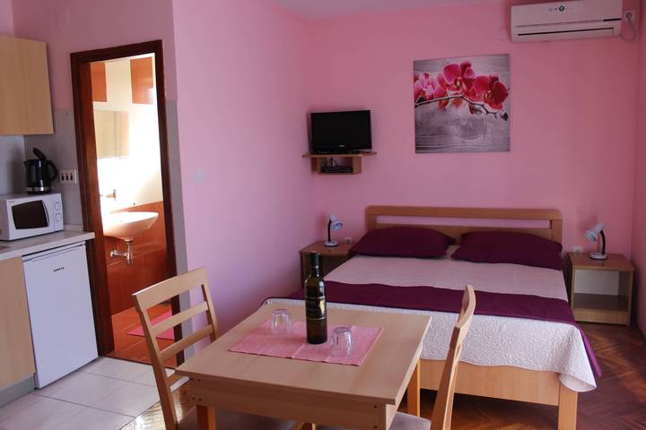 Lägenhet för 3 Personer, med balkong/terrass i Zadar