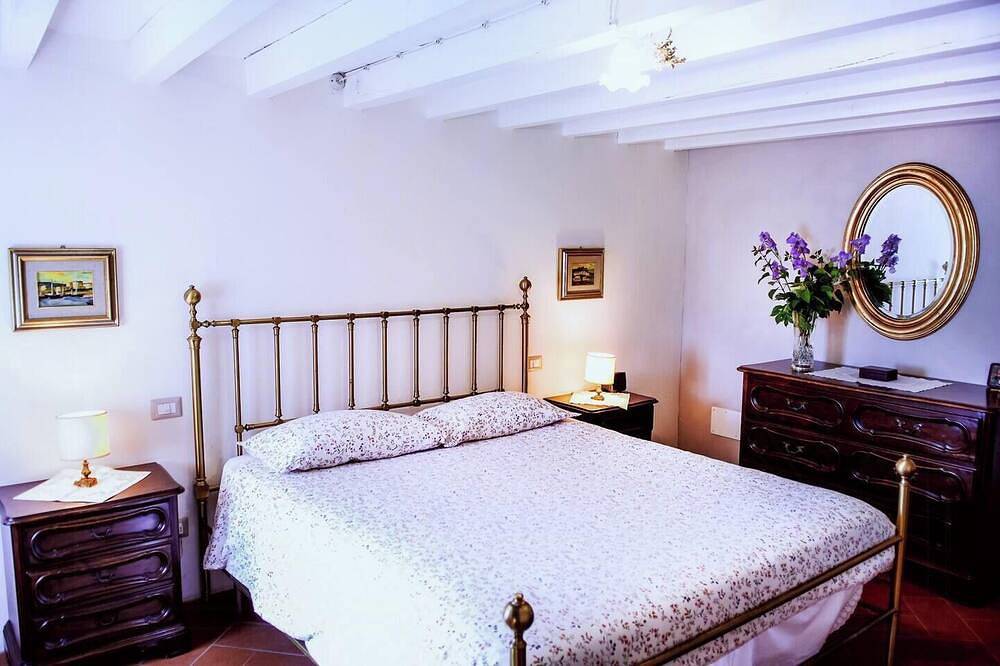 Agroturismo sostenible en la campiña toscana in Prato, Provincia de Prato
