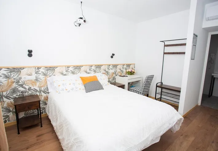 Hôtel pour 2 personnes, avec terrasse et jardin - 1