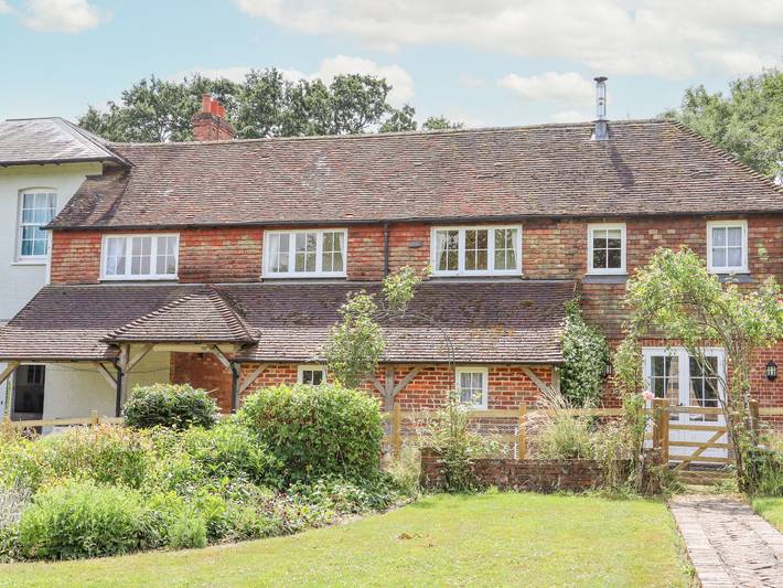 Mountfield Farm Cottage in Warehorne, Ashford region