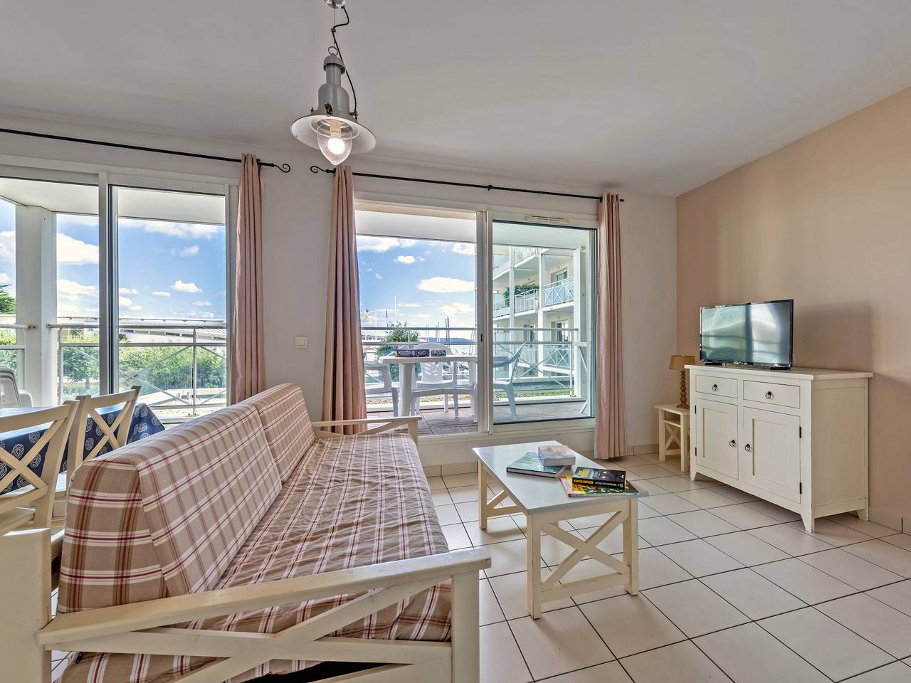Appartement entier, Appartement de vacances pour 6 personnes avec sauna in Plougonvelin, Région de Brest