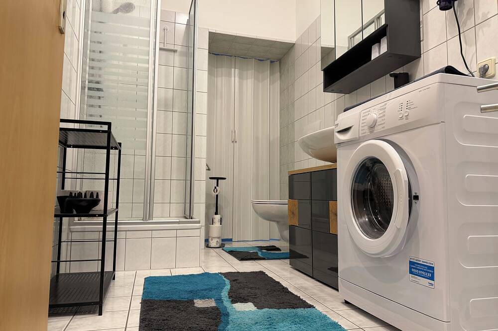 Ganze Wohnung, Top1 Ferienwohnung mit Fitnessstudio Im Hinterhaus mit innen Hof und viele Ruhe in Plauen, Chemnitz und Umgebung