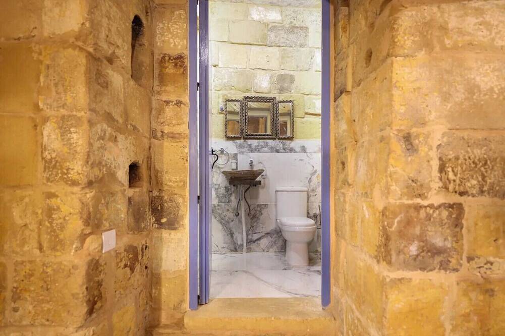Apartamento inteiro, Timeless Elegance: 900-Year-Old Renovated Studio in Victoria (Malta), Gozo (Malta)