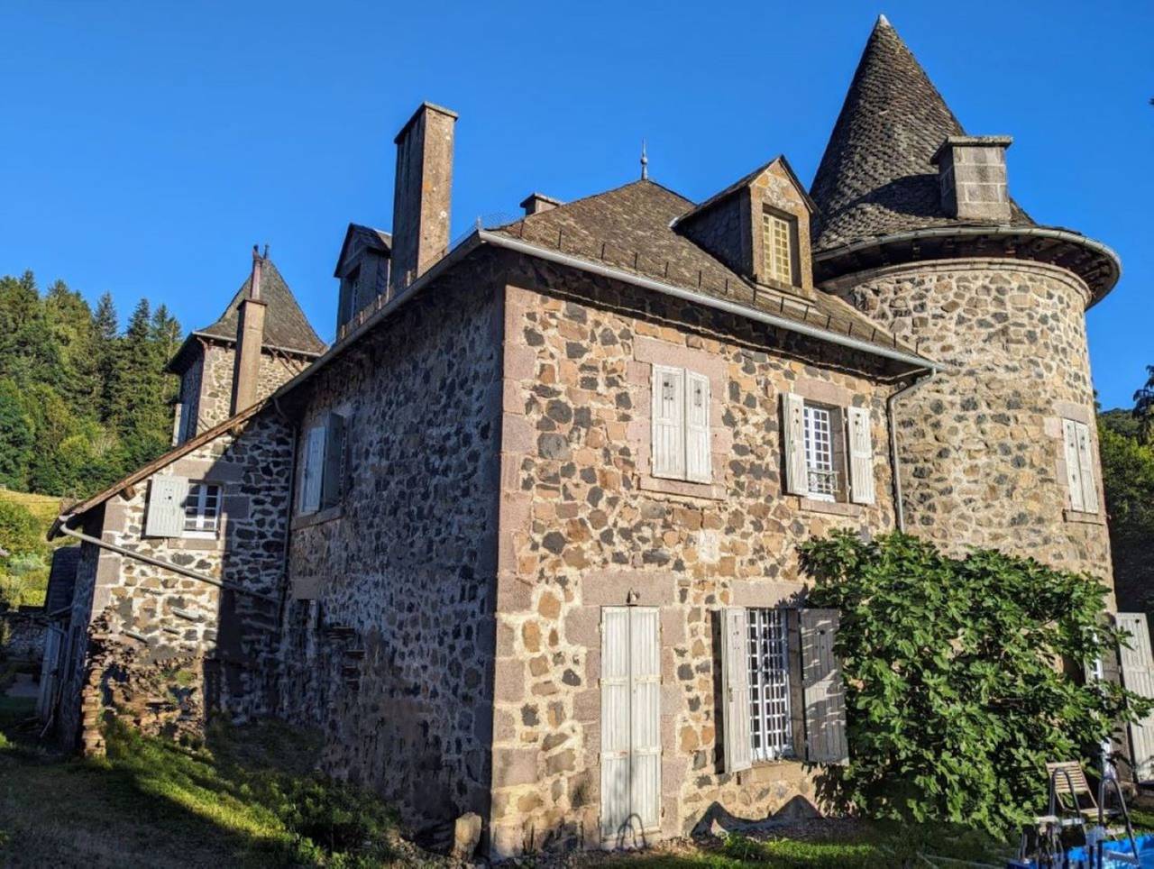 Chambres d'hôtes Chateau Ol Puech - Suite de la Tour in Vic-sur-Cère, Région d'Aurillac