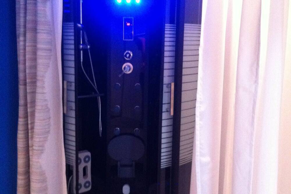 Ganze Wohnung, Dormitorium 1, bei Düsseldorf, Mönchengladbach, Krefeld, Neuss, kein Partyhaus in Kaarst, Niederrhein