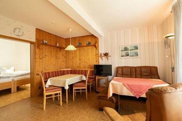 Ferienwohnung für 2 Personen, mit Terrasse und Garten in Hofbieber