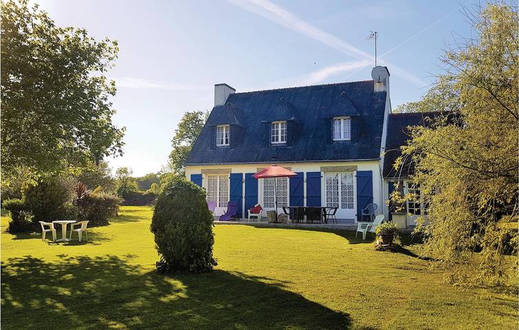 Location de vacances pour 9 personnes, avec terrasse et jardin à Concarneau - 2
