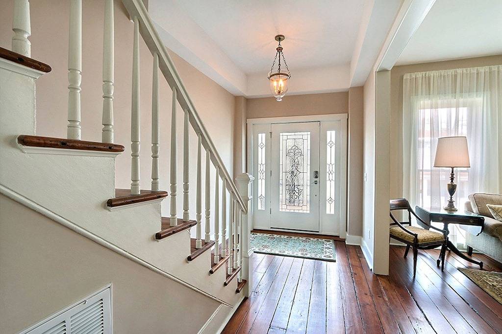 Schön renoviertes Stadthaus in einer großartigen Lage in der Nähe des Forsyth Park in Savannah, Chatham County