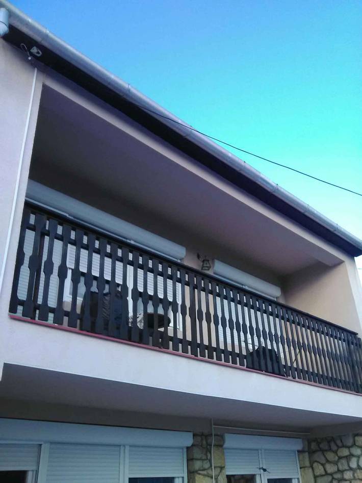 Estudio entero, Apartamento vacacional con una gran terraza y vista a las montañas in Csopak, Balatonfüredi járás