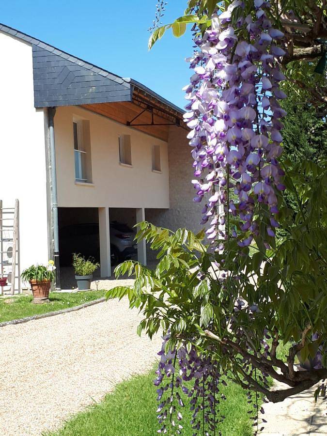 Gîte pour 6 personnes, avec jardin à Saint-Genest-d'Ambière