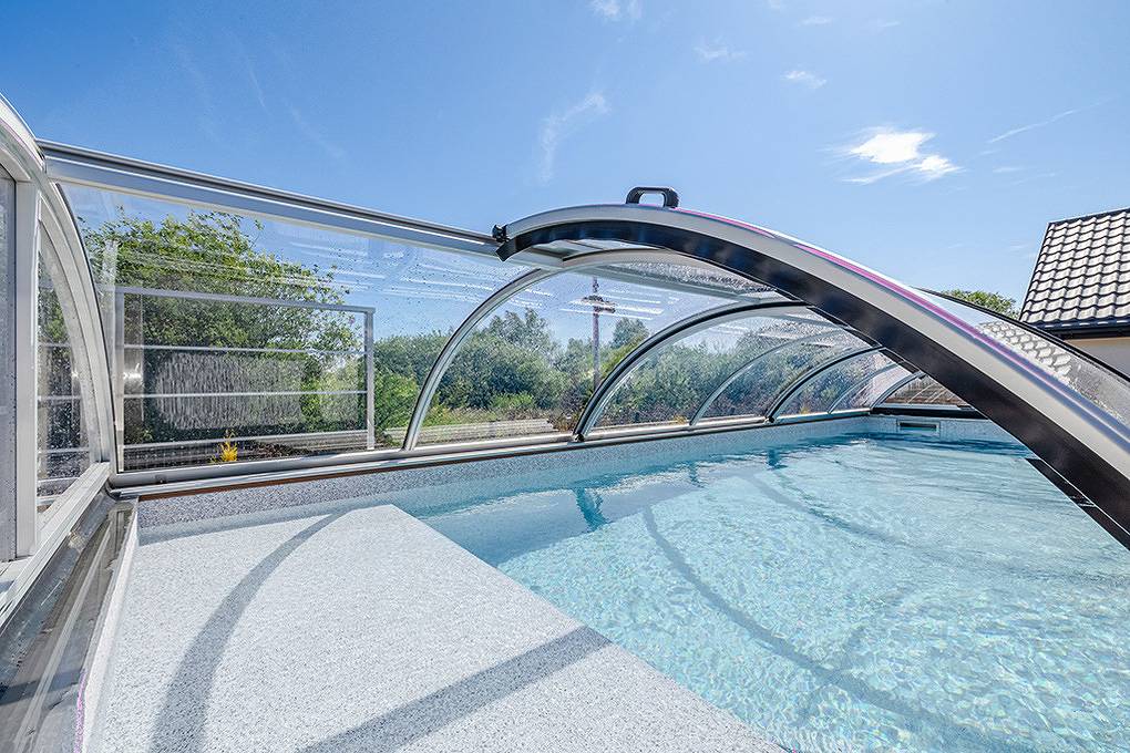 Holiday home for 5 people with terrace in Sarbinowo, Powiat Koszaliński