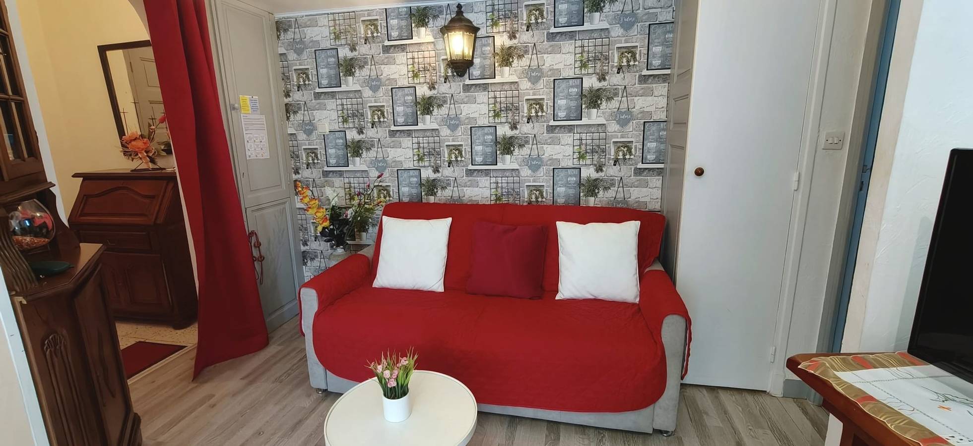Appartement entier, Cocon très calme proche du centre historique in Fréjus, Côte méditerranéenne (France)