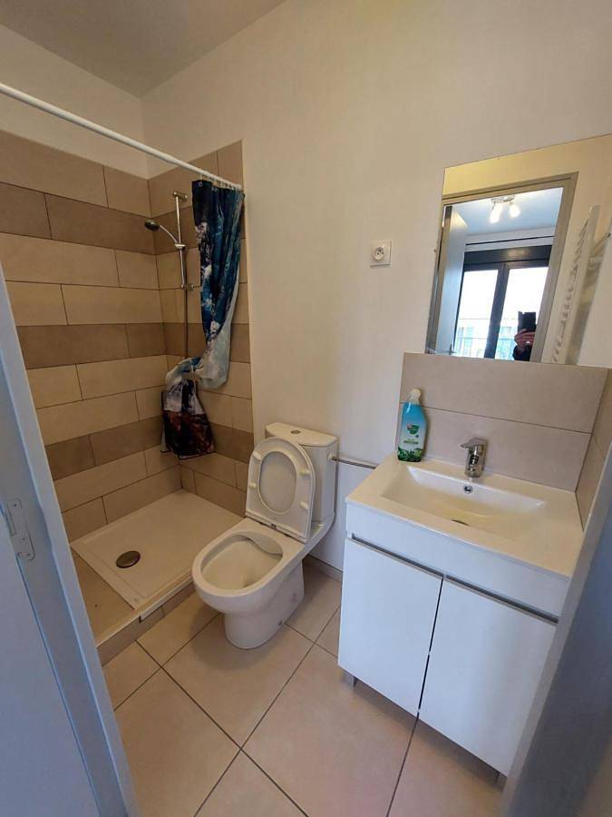 Résidence de la gare, chambre meublée in Longjumeau, Essonne