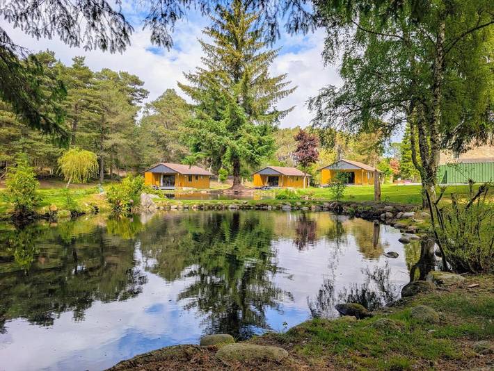 Holiday rental for 4 people, with Terrace and Garden as well as Lake view and View in Cairngorms National Park