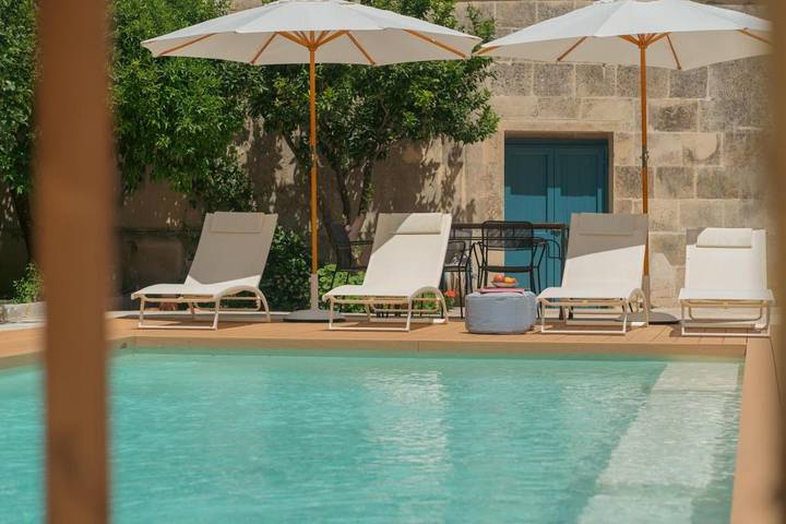 Maison d’hôte pour 2 personnes, avec Terrasse et Jardin ainsi que Piscine et Sauna