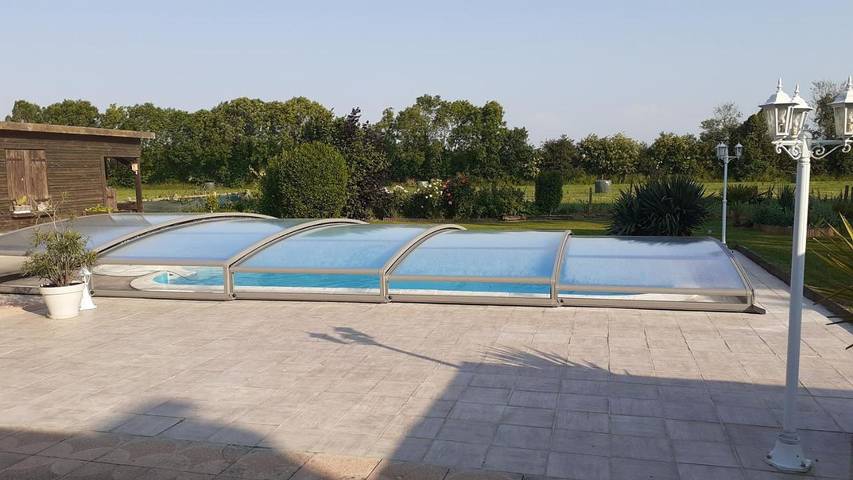 Location de vacances pour 2 personnes, avec vue ainsi que jardin et piscine à Beuzeville - 2