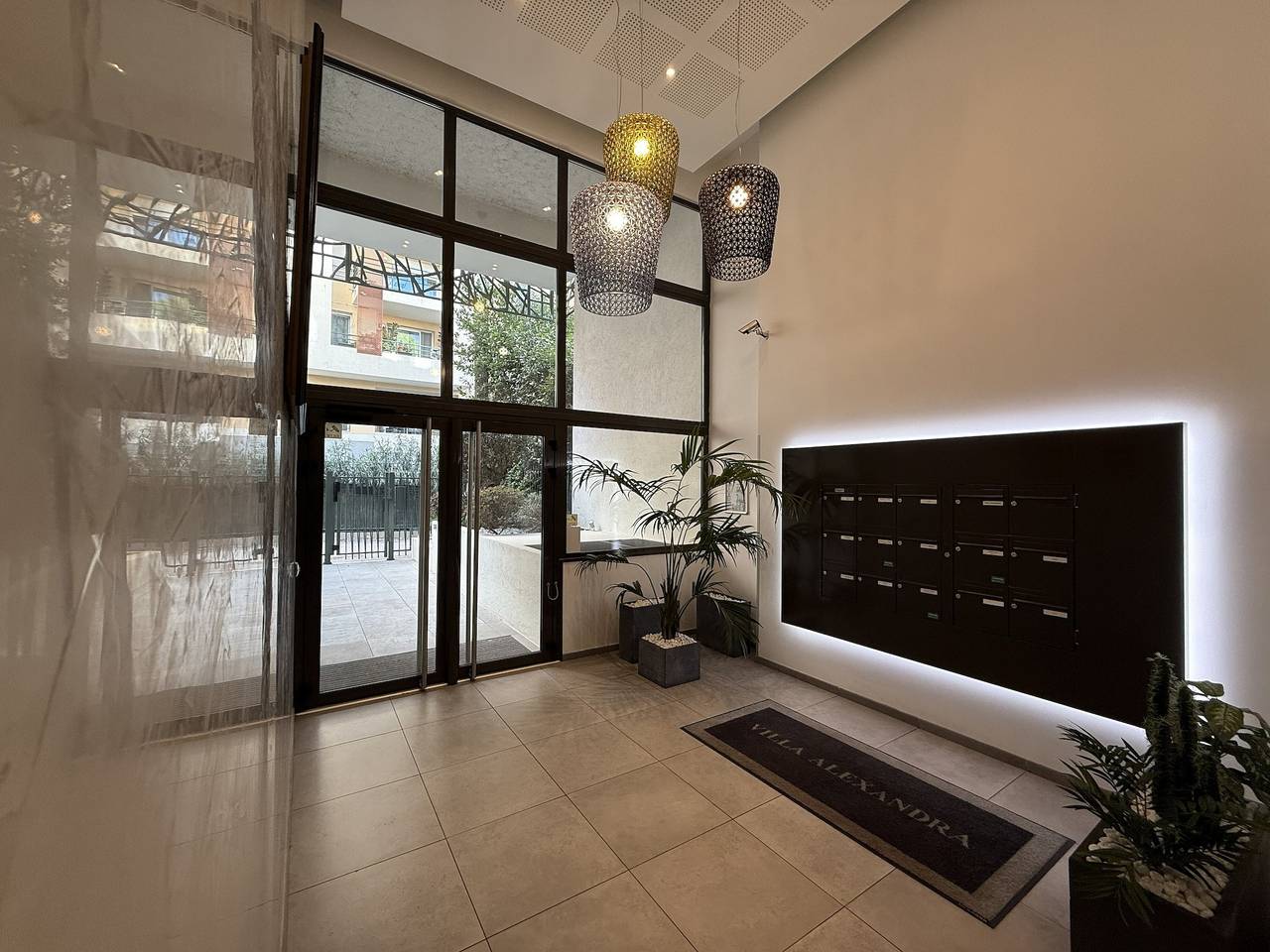 Estudio entero, Centre Juan, estudio tranquilo con aire acondicionado y parking in Juan-les-Pins, Antibes