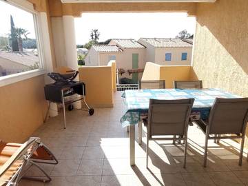 Gîte pour 6 personnes, avec terrasse dans Golf Grand Jardin