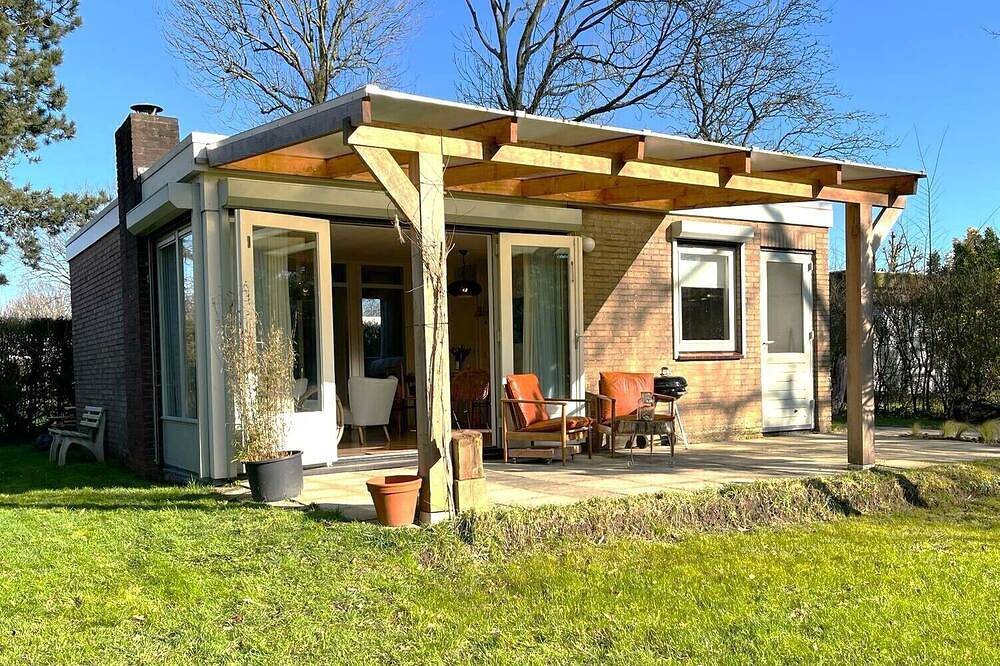 Freistehender Bungalow für 4 Personen mit Garten in Südlage in Kortgene, Niederländische Nordsee