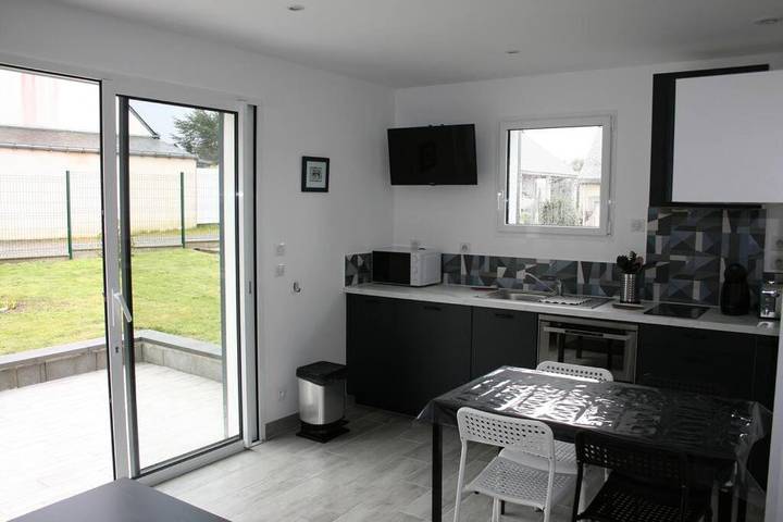 Location de vacances pour 2 personnes, avec terrasse et jardin à Camoël - 3