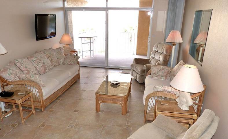 Vacation rental for 6 people, with balcony in Redington Beach