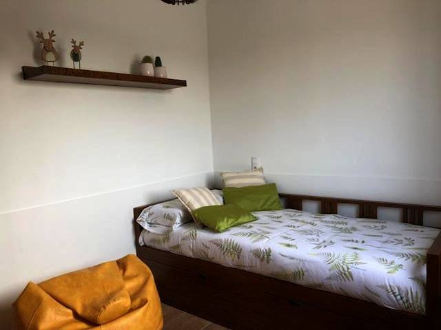 Casa rural para 9 personas, con piscina para niños y vistas además de jardín y piscina en San Jaime de Enveija - 3