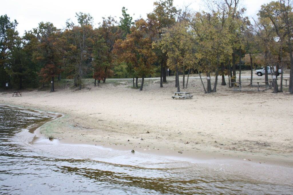 Castle Rock Lake Hütte in der Nähe von Lake ~ In der Nähe von Wisconsin Dells ~ Friedlicher Rückzugsort! in Castle Rock Lake