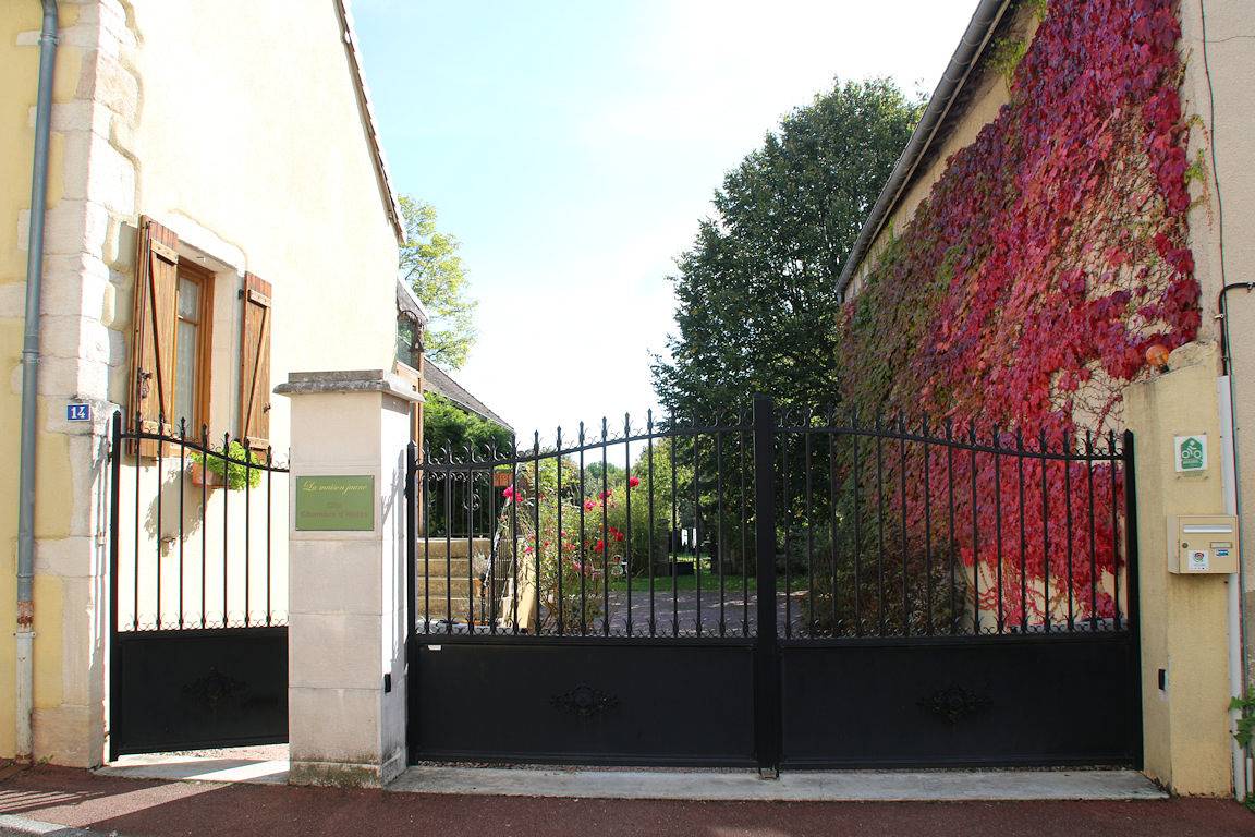 La Maison Jaune, séjour au calme in Givry, Région de Chalon-sur-Saône