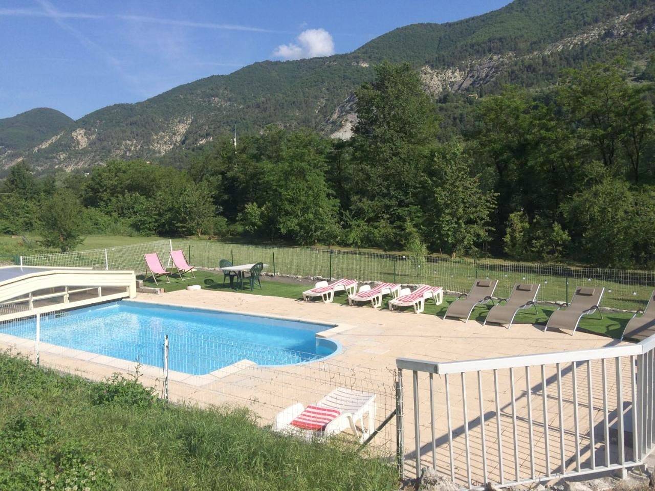 Les 2 Alpes in Entrevaux, Région Castellane