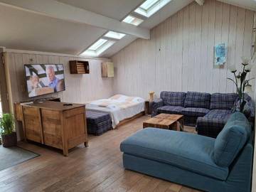 Gîte pour 5 personnes, avec terrasse ainsi que sauna et jardin à Rouvroy