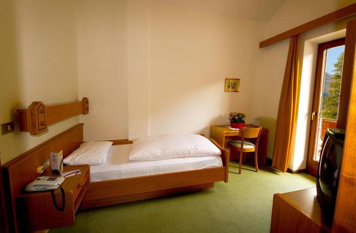 Hôtel pour 2 personnes, avec terrasse ainsi que jardin et sauna à Arabba - 3