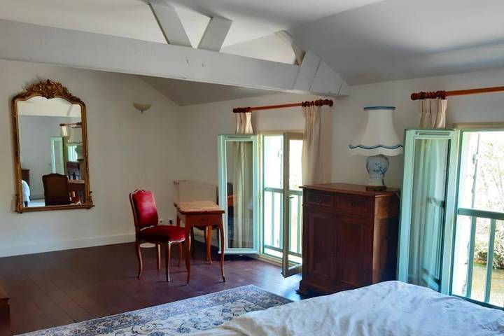 Location de vacances pour 3 personnes, avec terrasse et vue dans Brantôme en Périgord - 2