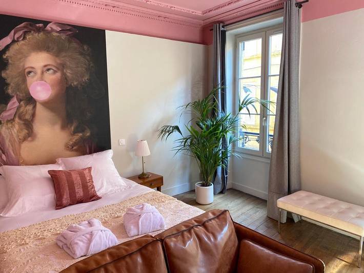Chambre d’hôte pour 4 personnes, avec jacuzzi et balcon