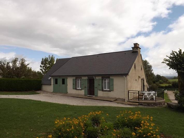 Location de vacances pour 4 personnes, avec Balcon ainsi que Terrasse et Jardin à Le Monteil