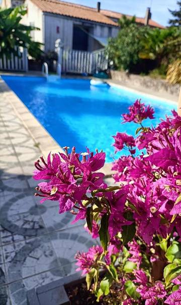 Chambre d’hôte pour 2 personnes, avec piscine et jardin ainsi que jacuzzi et terrasse à Mortagne-sur-Sèvre