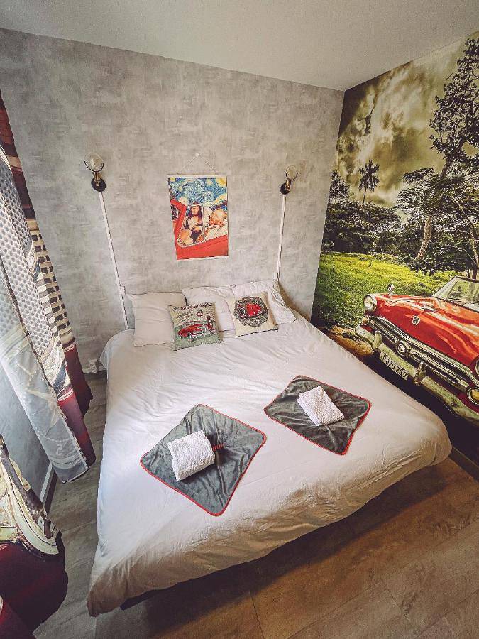 Gîte pour 14 personnes, avec Balcon ainsi que Terrasse et Vue à Épinal - 2