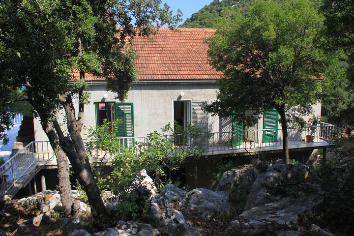 Gîte pour 3 personnes, avec balcon/terrasse dans Lastovo - 4