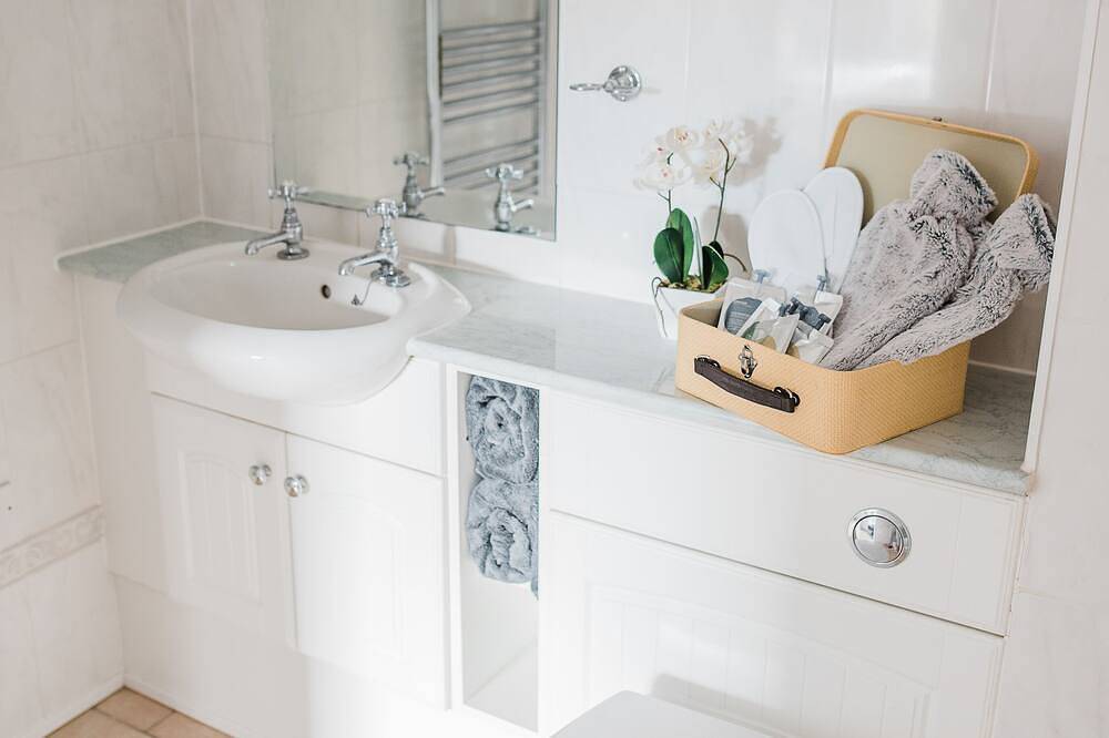 Entire apartment, Number Seven - luxury ensuite apt - Watergate Bay in Watergate Bay, Newquay