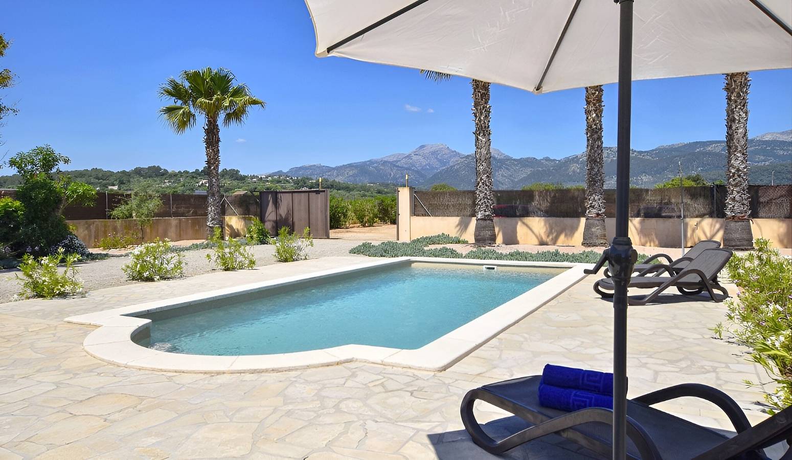 Casa de vacaciones 'Can Melis' con vistas a la montaña, Wi-Fi y aire acondicionado in Campanet, Interior de Mallorca