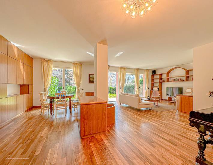 Apartamento de vacaciones para 6 personas, con vistas además de jardín y vistas al lago - 1