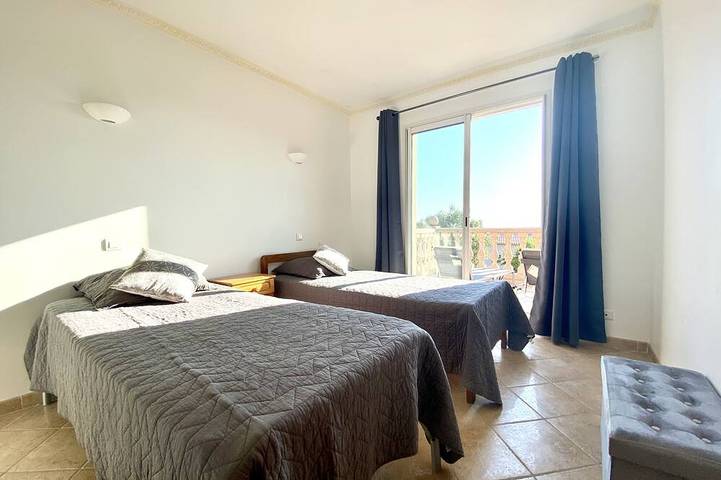 Location de vacances pour 8 personnes, avec jardin à Bastelicaccia - 3