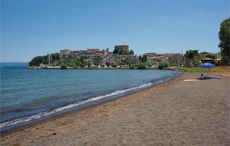 Accogliente appartamento con piscina e terrazza | WiFi, parcheggio | 1 km da Piansano in Piansano, Provincia di Viterbo
