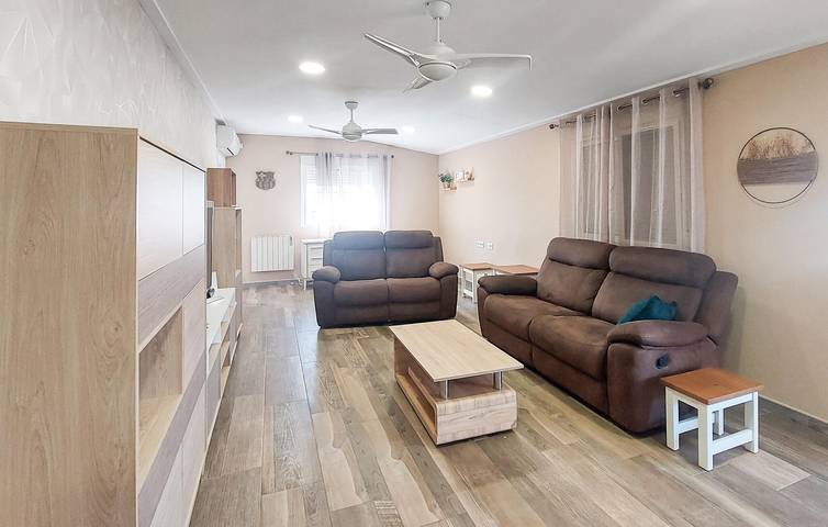 Casa rural para 8 personas en Elda - 4