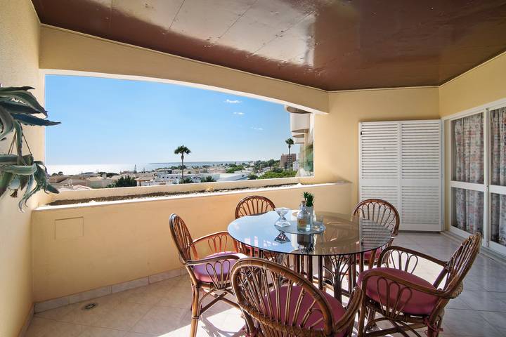 Gîte pour 6 personnes, avec balcon ainsi que bassin pour enfant et jardin à Guia - 2